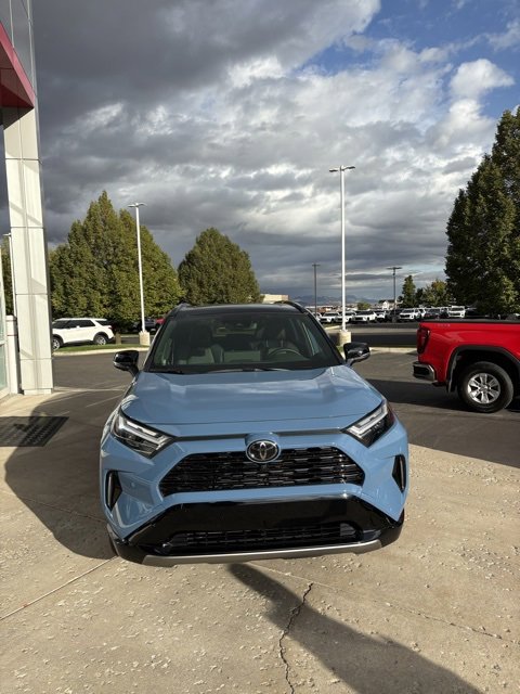 2025 Toyota RAV4 Hybrid XSE photo 2