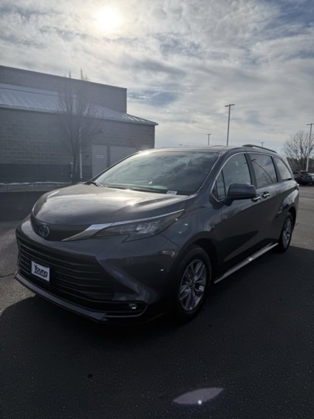 Used 2025 Toyota Sienna XLE Passenger Van