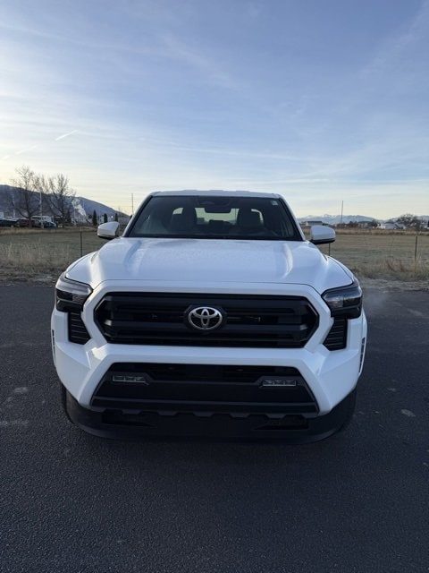 2026 Toyota Tacoma SR5 Double Cab photo 3