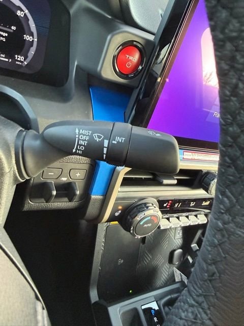 2025 Toyota Tacoma TRD Off Road - Photo 22