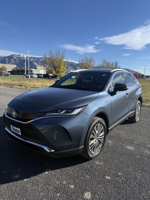 2021 Toyota Venza Limited photo 2