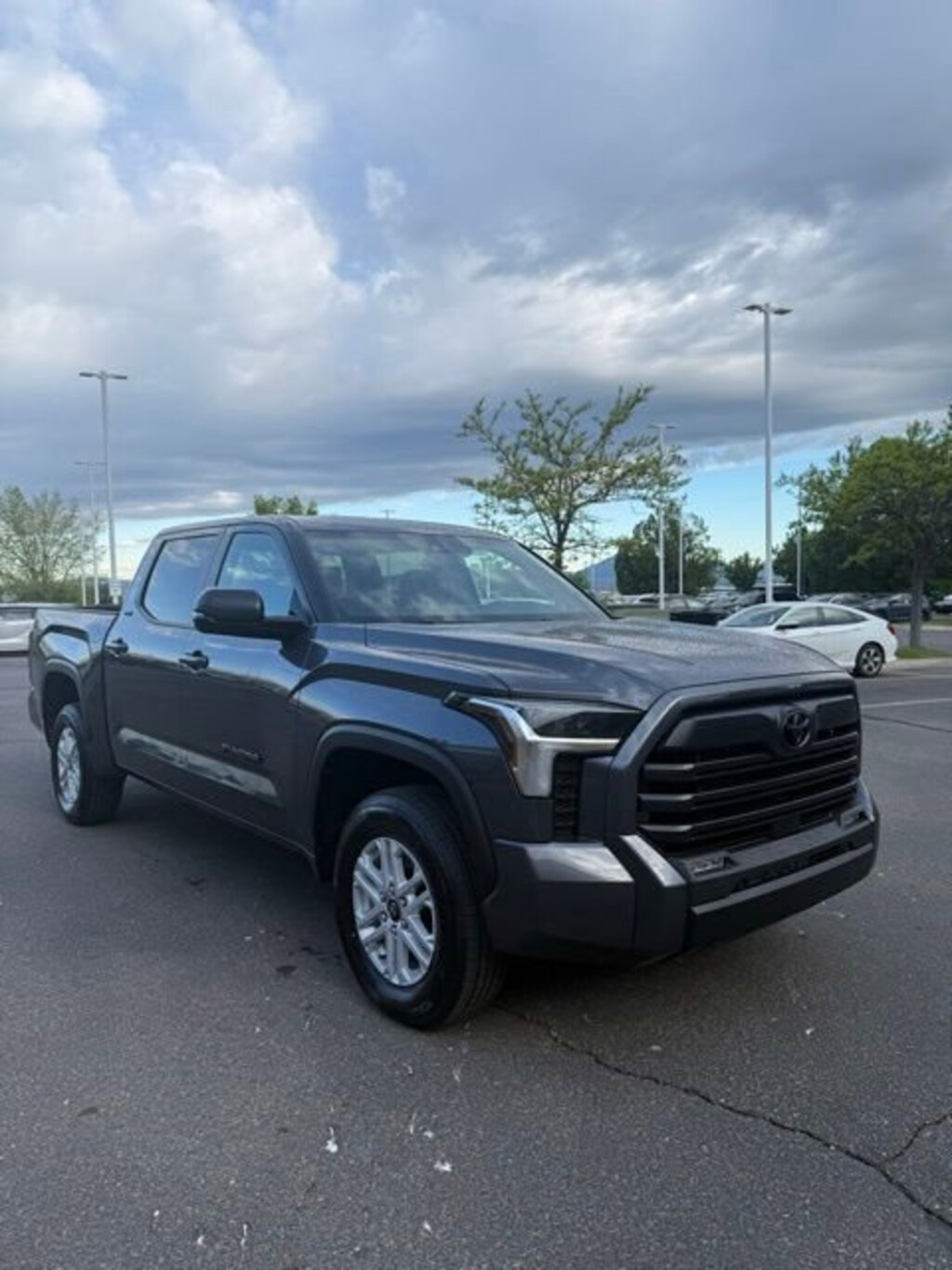 New 2026 Toyota Tundra SR5 CrewMax 5.5' Bed Truck CrewMax