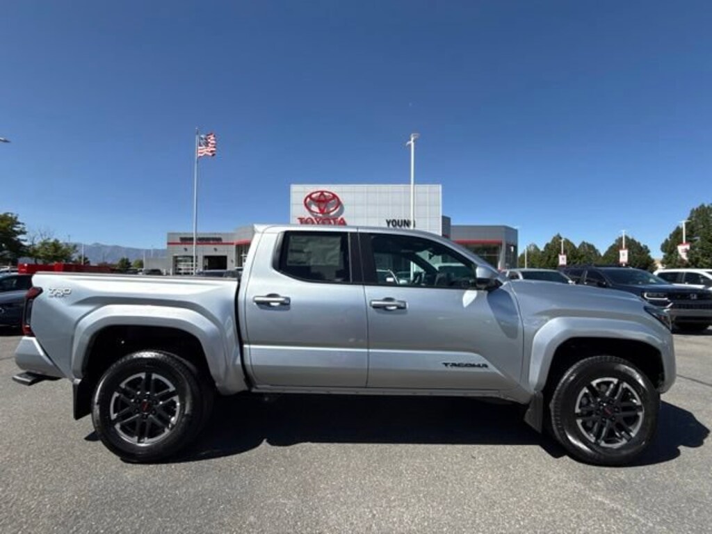 New 2026 Toyota Tacoma TRD Sport Double Cab 5' Bed AT Truck Double Cab