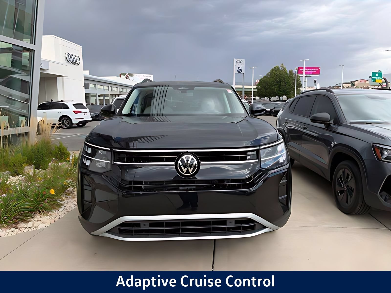 New 2027 Volkswagen Atlas SE w/Technology Sport Utility
