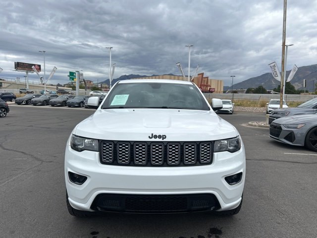 2018 Jeep Grand Cherokee Altitude photo 2
