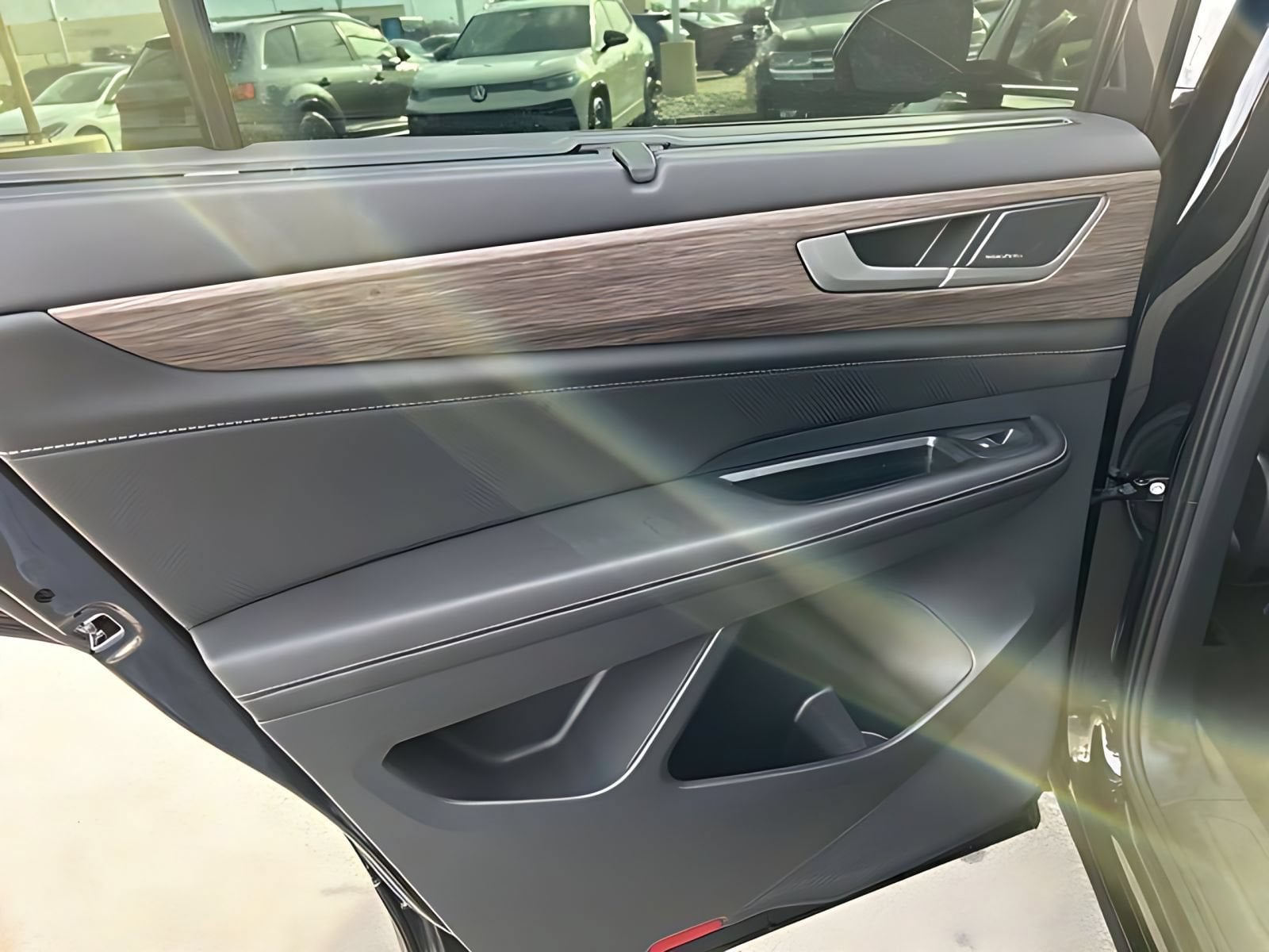 2026 Volkswagen Atlas SEL Premium R-Line - Photo 19
