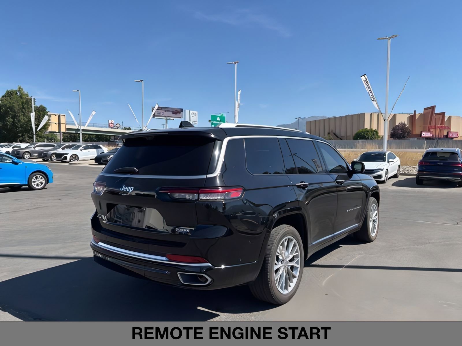 2023 Jeep Grand Cherokee L Summit photo 4