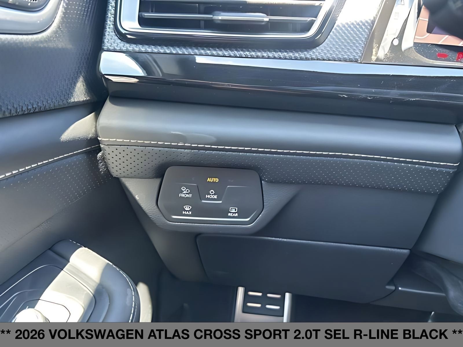 2026 Volkswagen Atlas Cross Sport SEL R-LINE - Photo 30