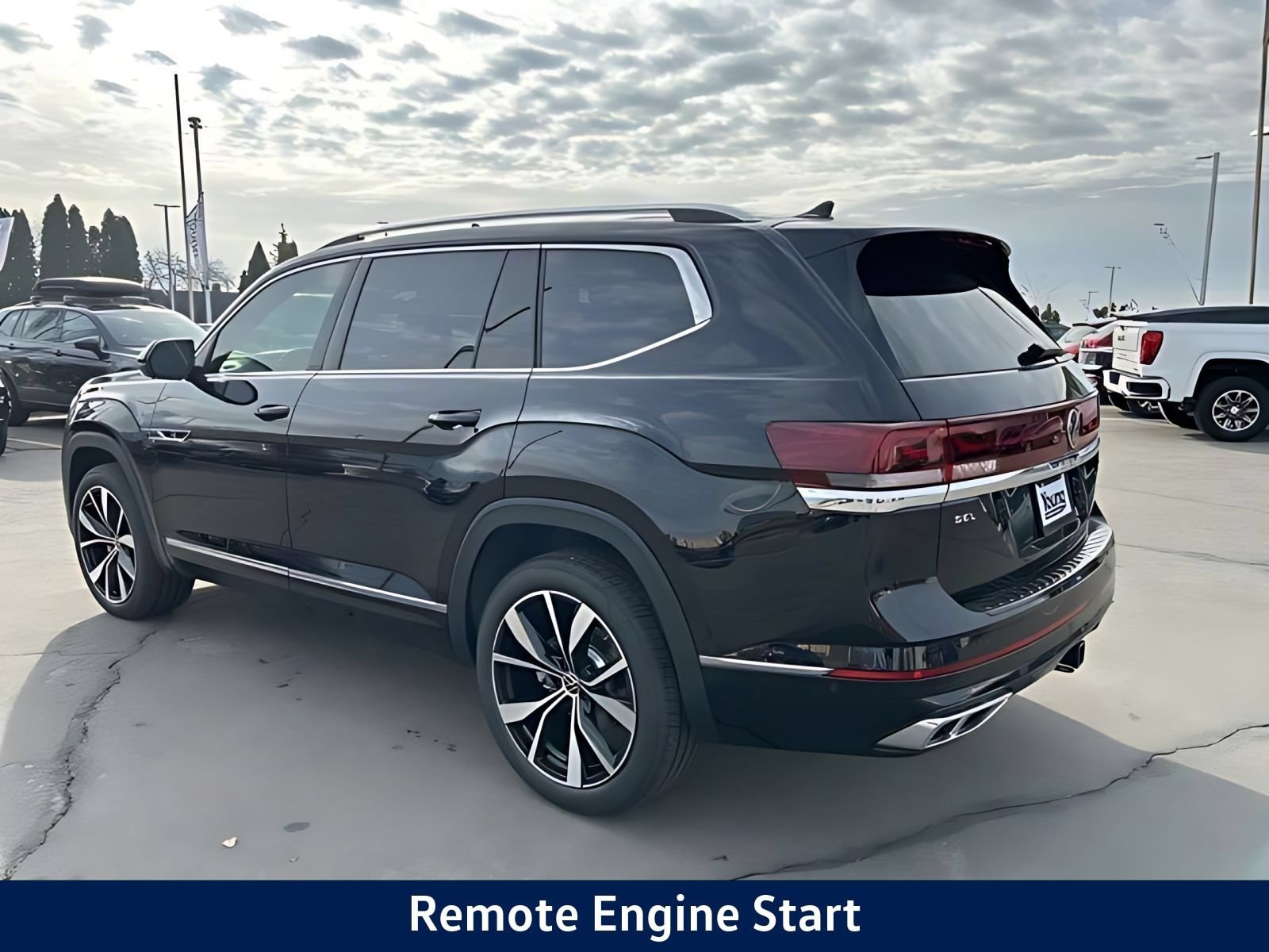 2026 Volkswagen Atlas SEL Premium R-Line - Photo 16
