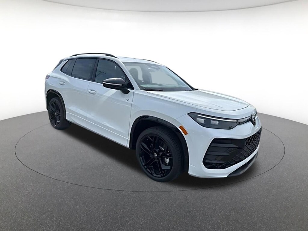 New 2026 Volkswagen Tiguan SE R-Line Black Sport Utility