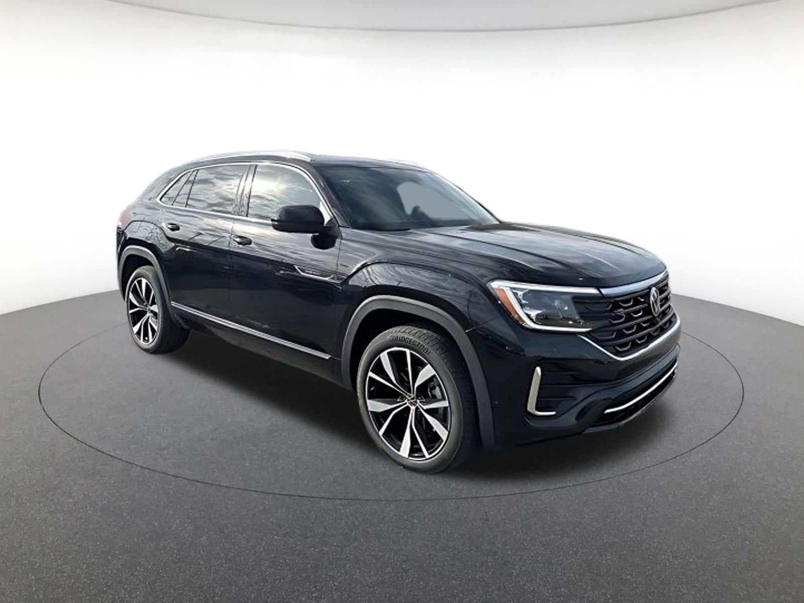 2026 Volkswagen Atlas Cross Sport SEL Premium R-LINE's photo