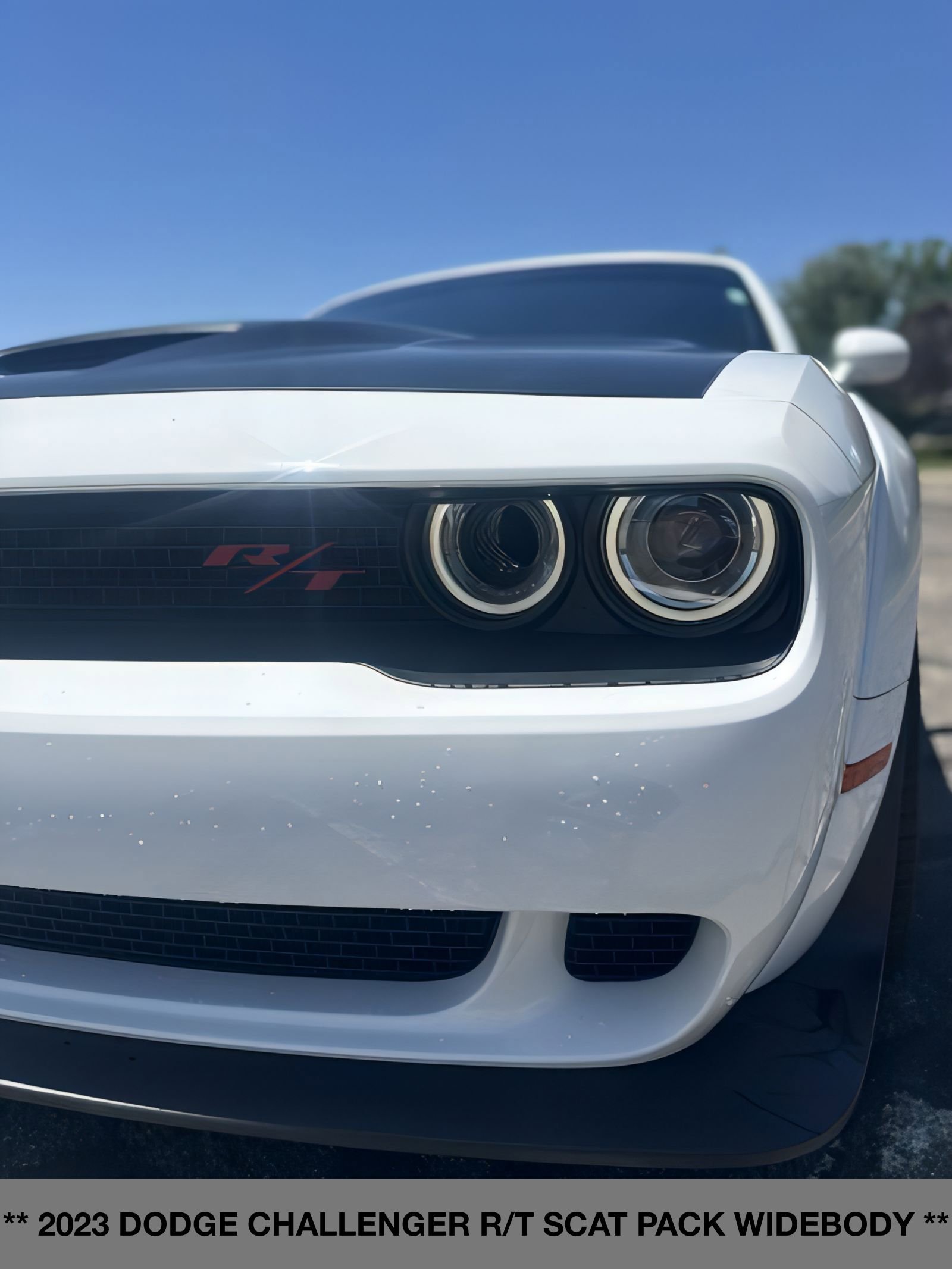 2023 Dodge Challenger R/T Scat Pack Widebody photo 3