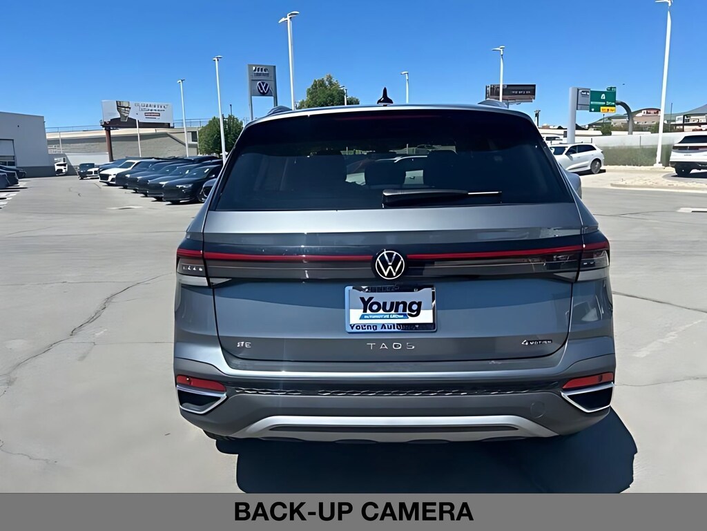 New 2026 Volkswagen Taos SE Sport Utility