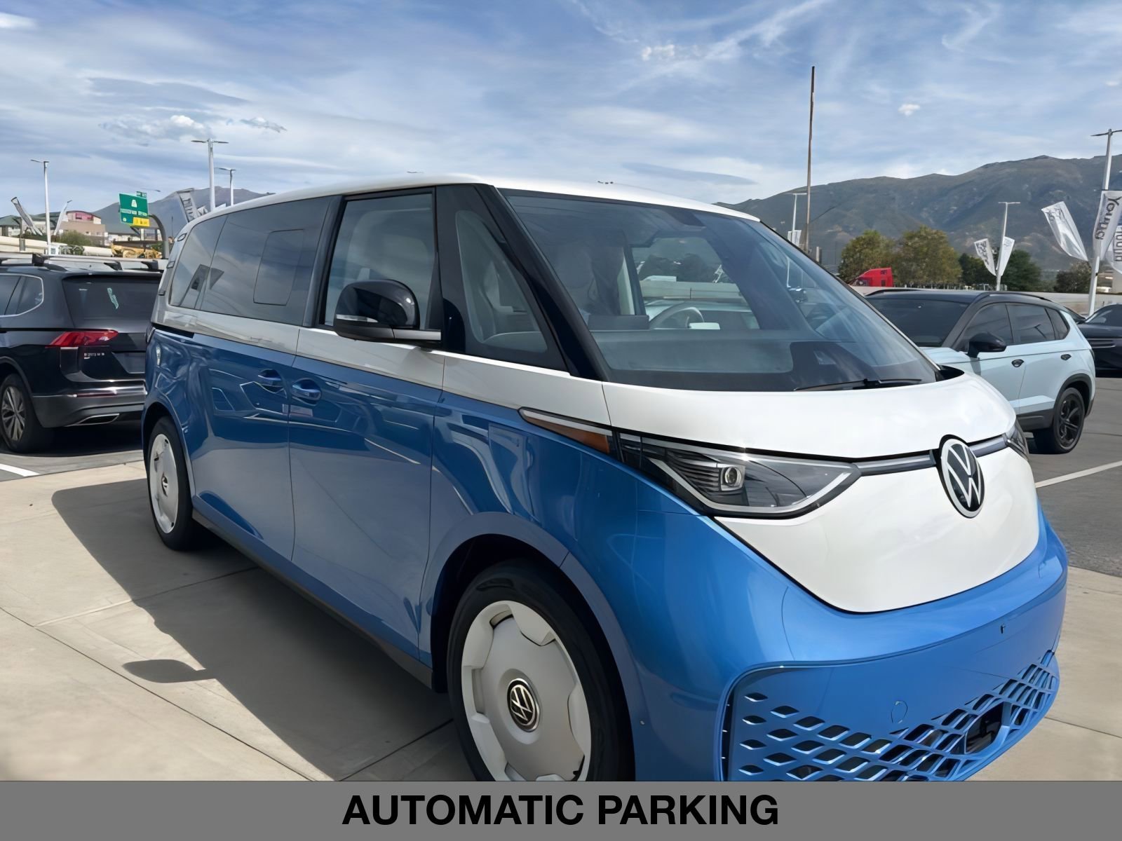 2025 Volkswagen ID. Buzz photo 3