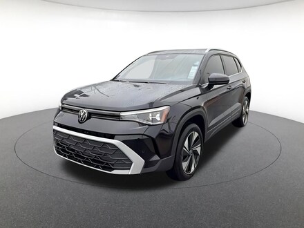 2025 Volkswagen Taos SE Sport Utility