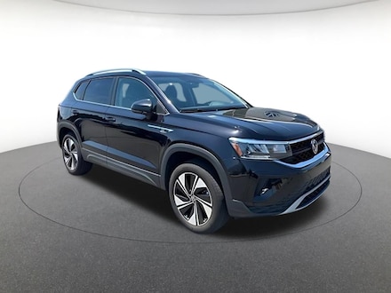 2024 Volkswagen Taos SE SE 4MOTION