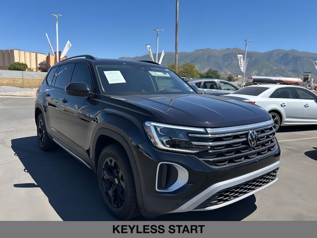 Used 2024 Volkswagen Atlas 2.0T Peak Edition SEL 2.0T Peak Edition SEL 4MOTION