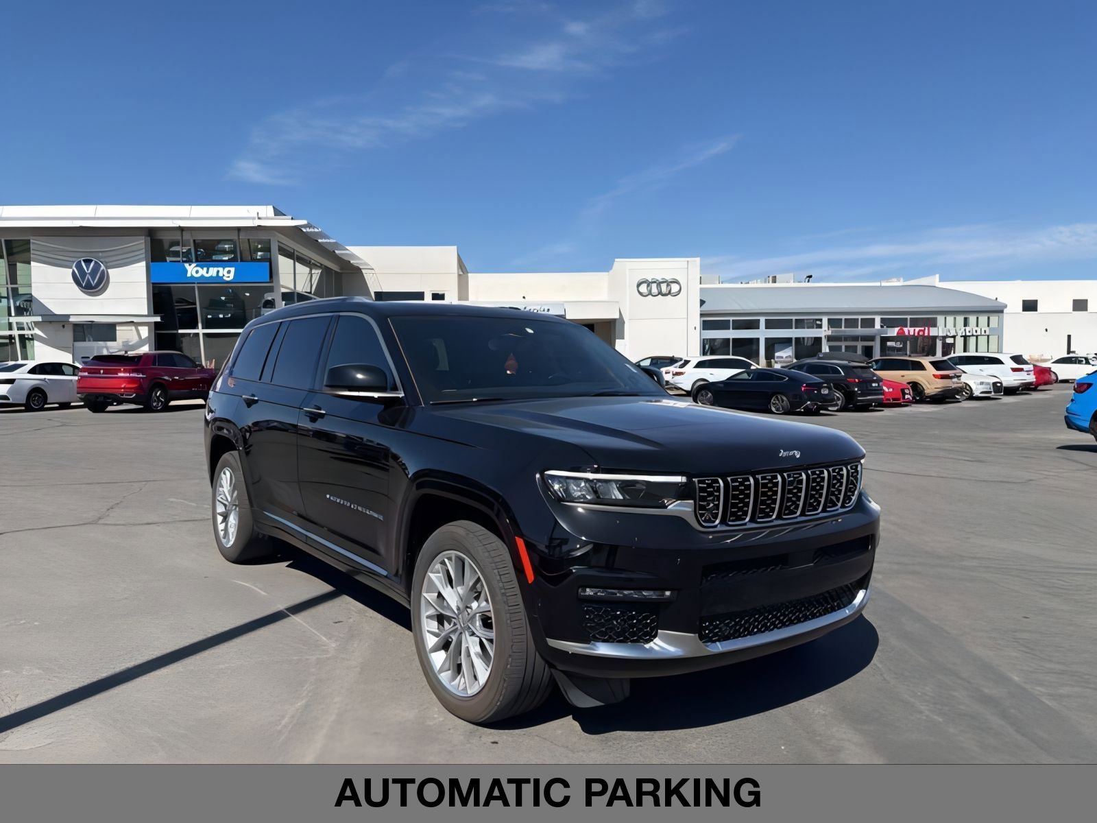 2023 Jeep Grand Cherokee L Summit photo 2