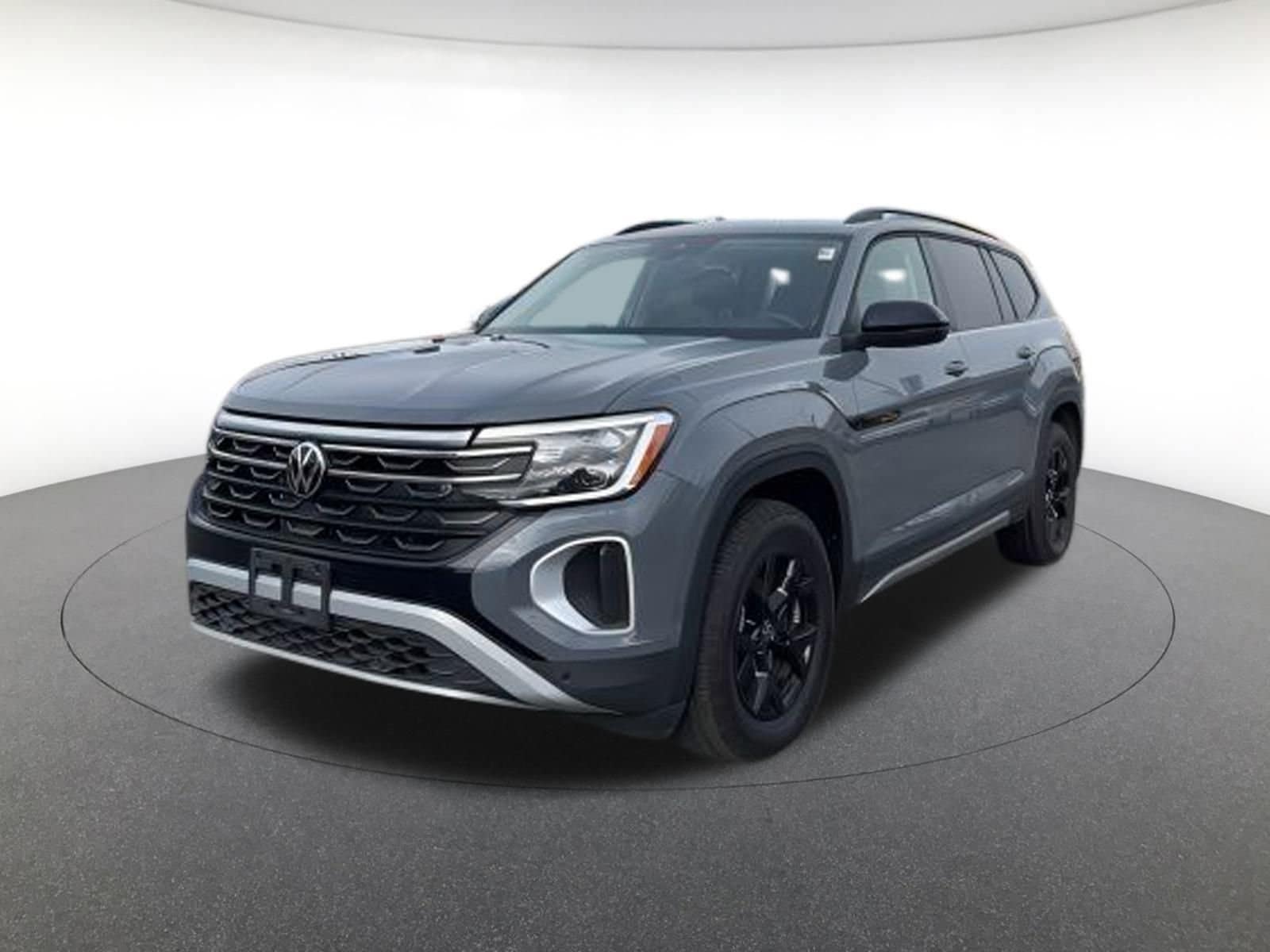 2025 Volkswagen Atlas Atlas Peak Edition's photo