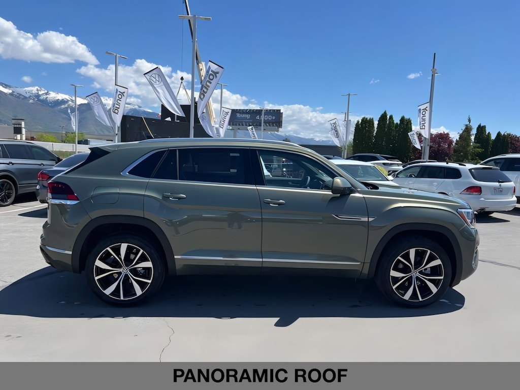 New 2025 Volkswagen Atlas Cross Sport 2.0T SEL Premium R-Line Sport Utility