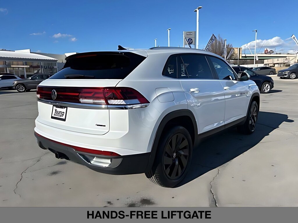 New 2026 Volkswagen Atlas Cross Sport 2.0T SE w/Technology Sport Utility