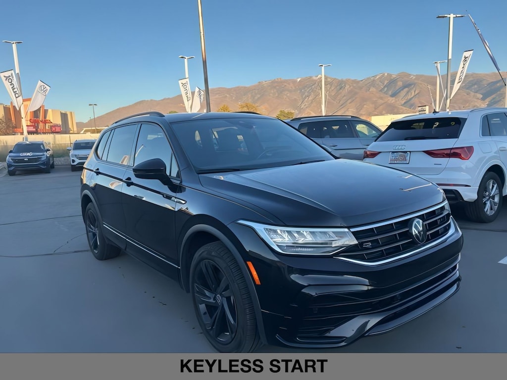 Used 2024 Volkswagen Tiguan SE R-Line Black 2.0T SE R-Line Black 4MOTION
