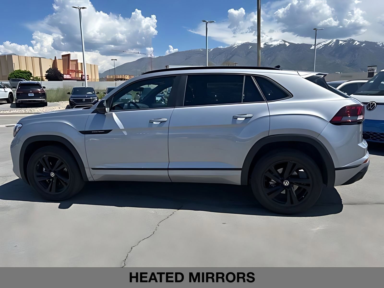 2026 Volkswagen Atlas Cross Sport SEL R-LINE - Photo 6