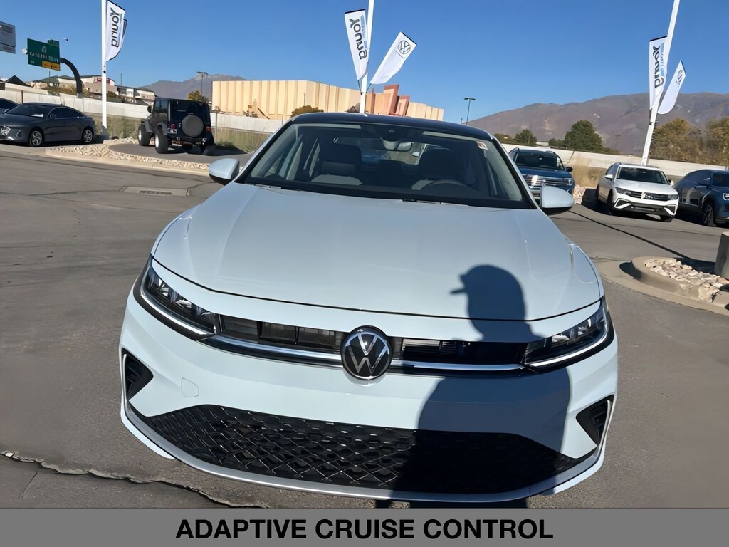 New 2026 Volkswagen Jetta SE 4dr Car