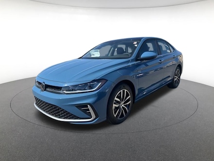 2025 Volkswagen Jetta SE 4dr Car