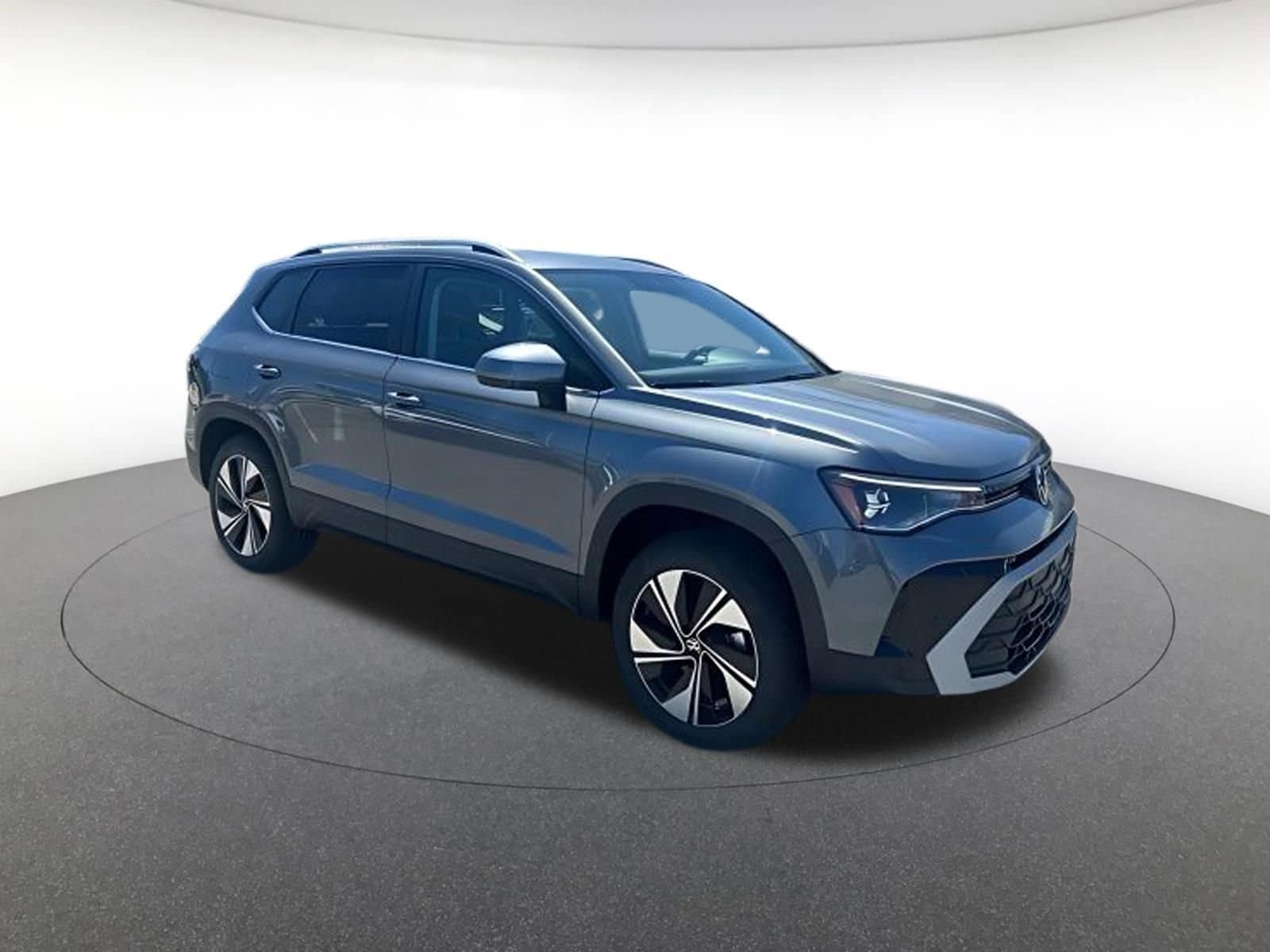 2026 Volkswagen Taos 1.5T SE 4Motion's photo