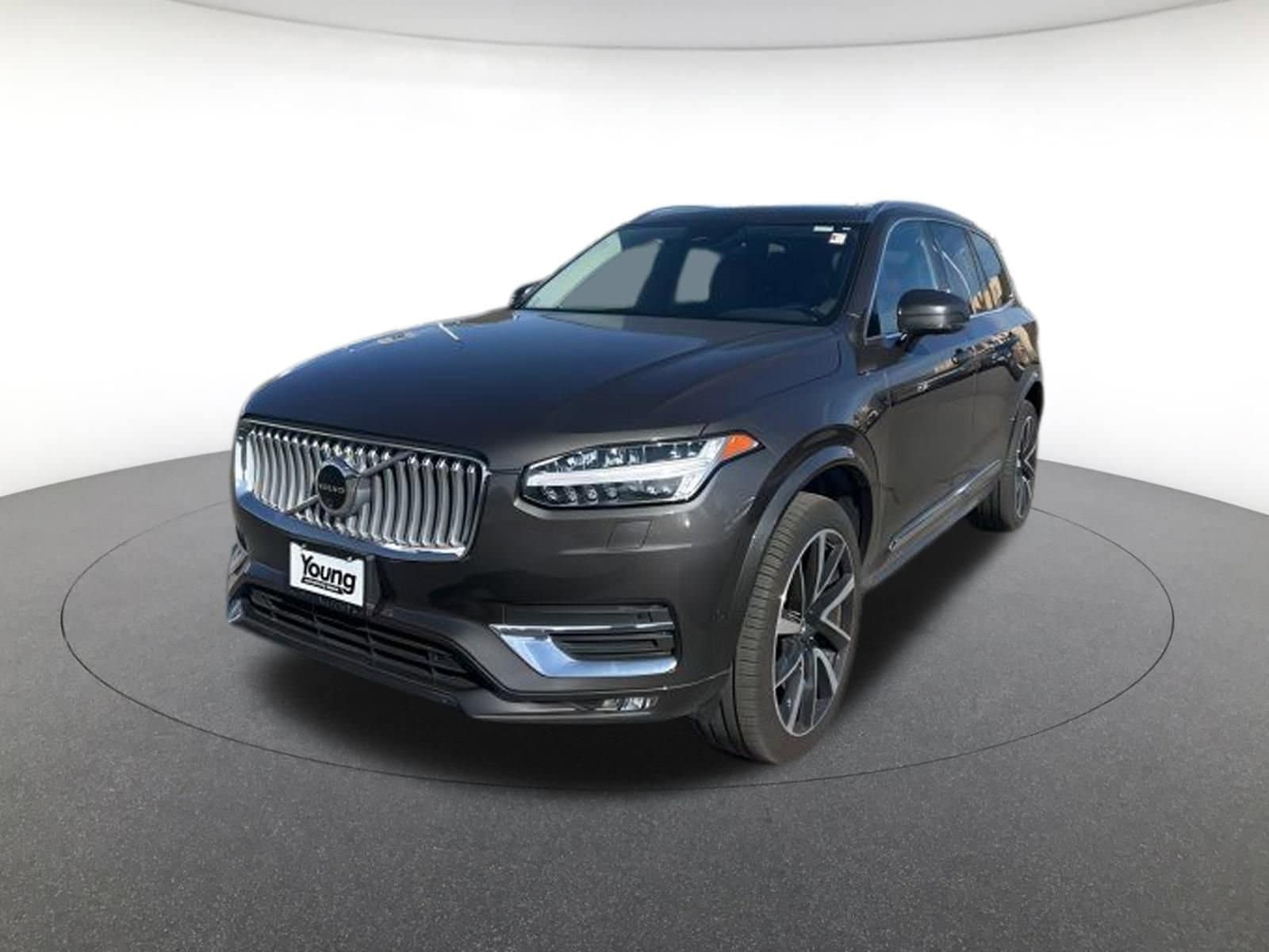 2024 Volvo XC90 Plus's photo