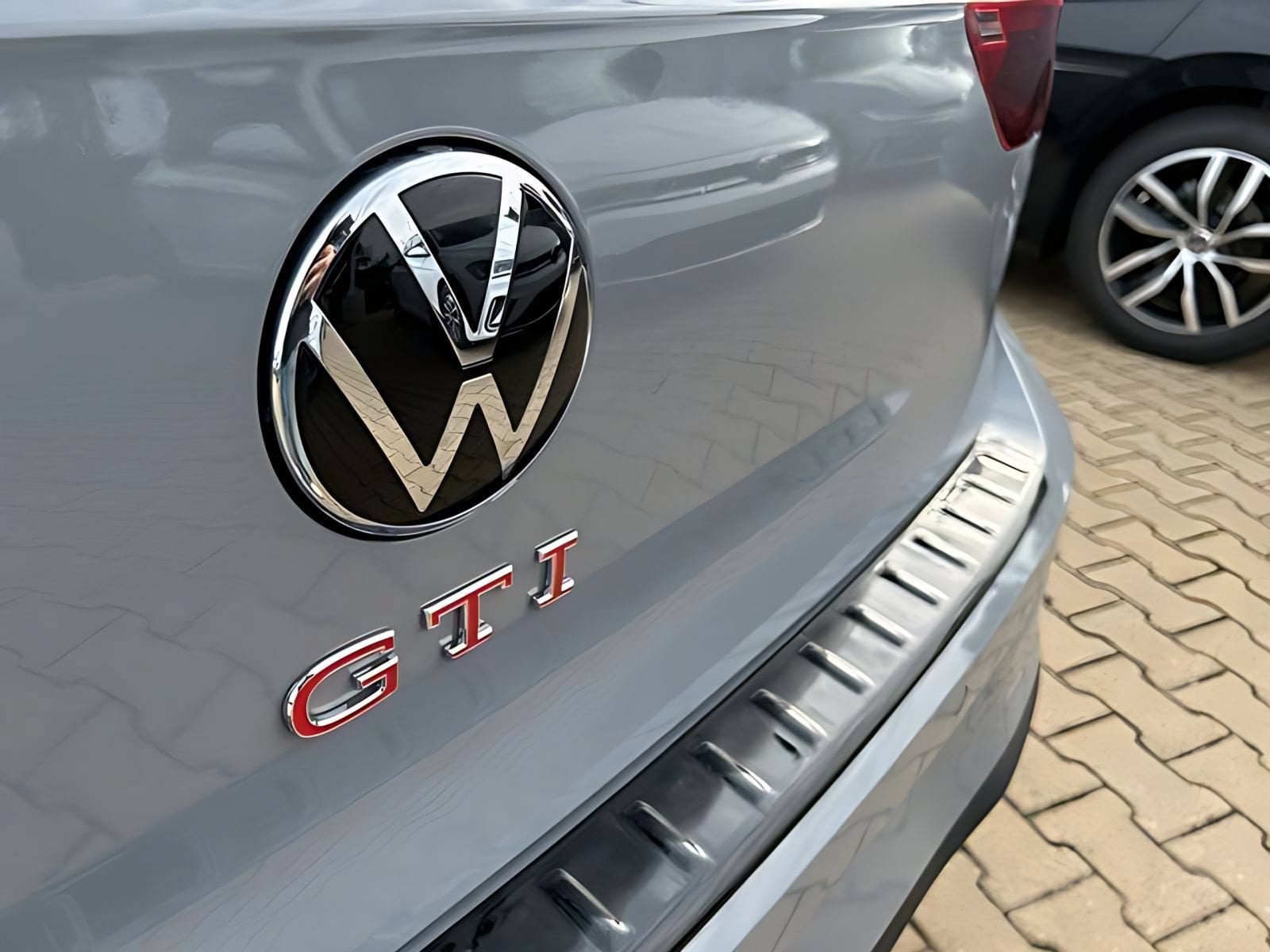 2026 Volkswagen Golf GTI SE - Photo 10