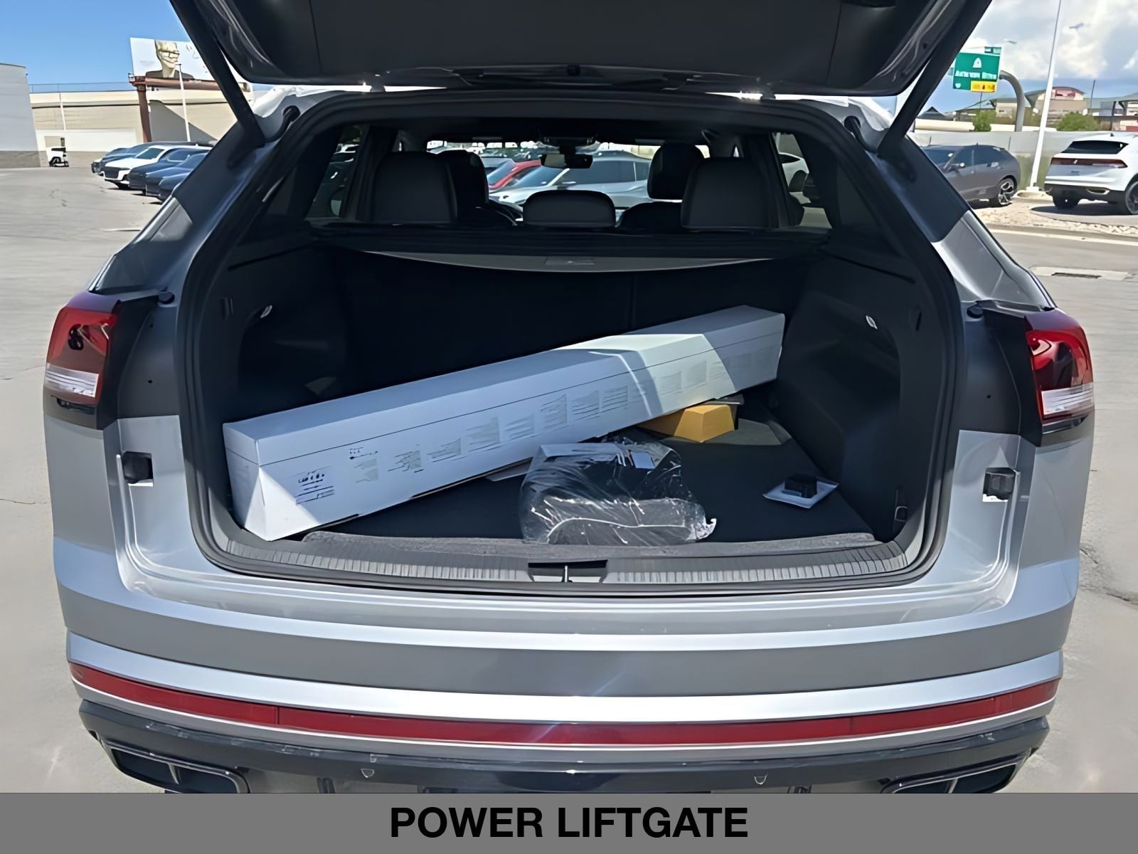 2026 Volkswagen Atlas Cross Sport SEL R-LINE - Photo 17