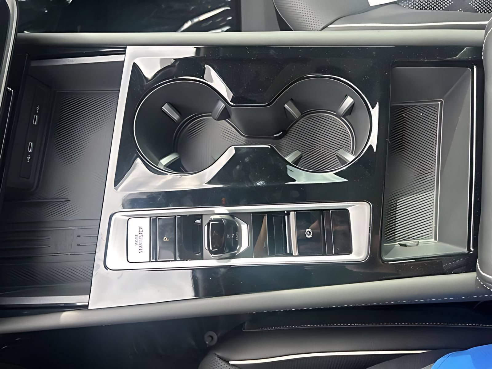 2026 Volkswagen Atlas SEL Premium R-Line - Photo 26