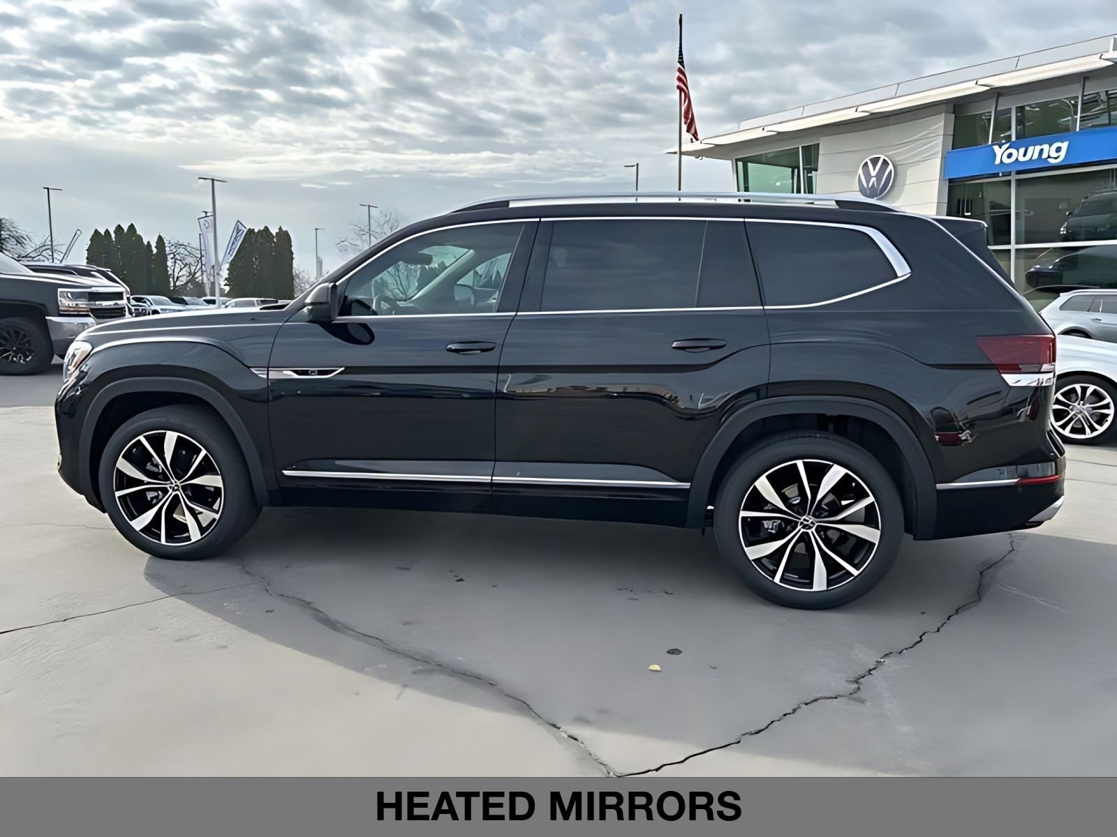 2026 Volkswagen Atlas SEL Premium R-Line - Photo 17