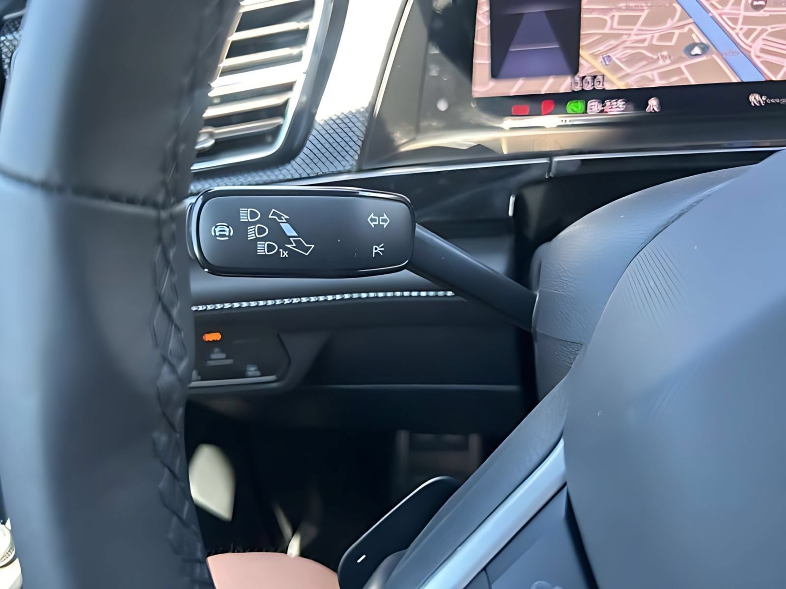 2026 Volkswagen Atlas Cross Sport SEL R-LINE - Photo 28
