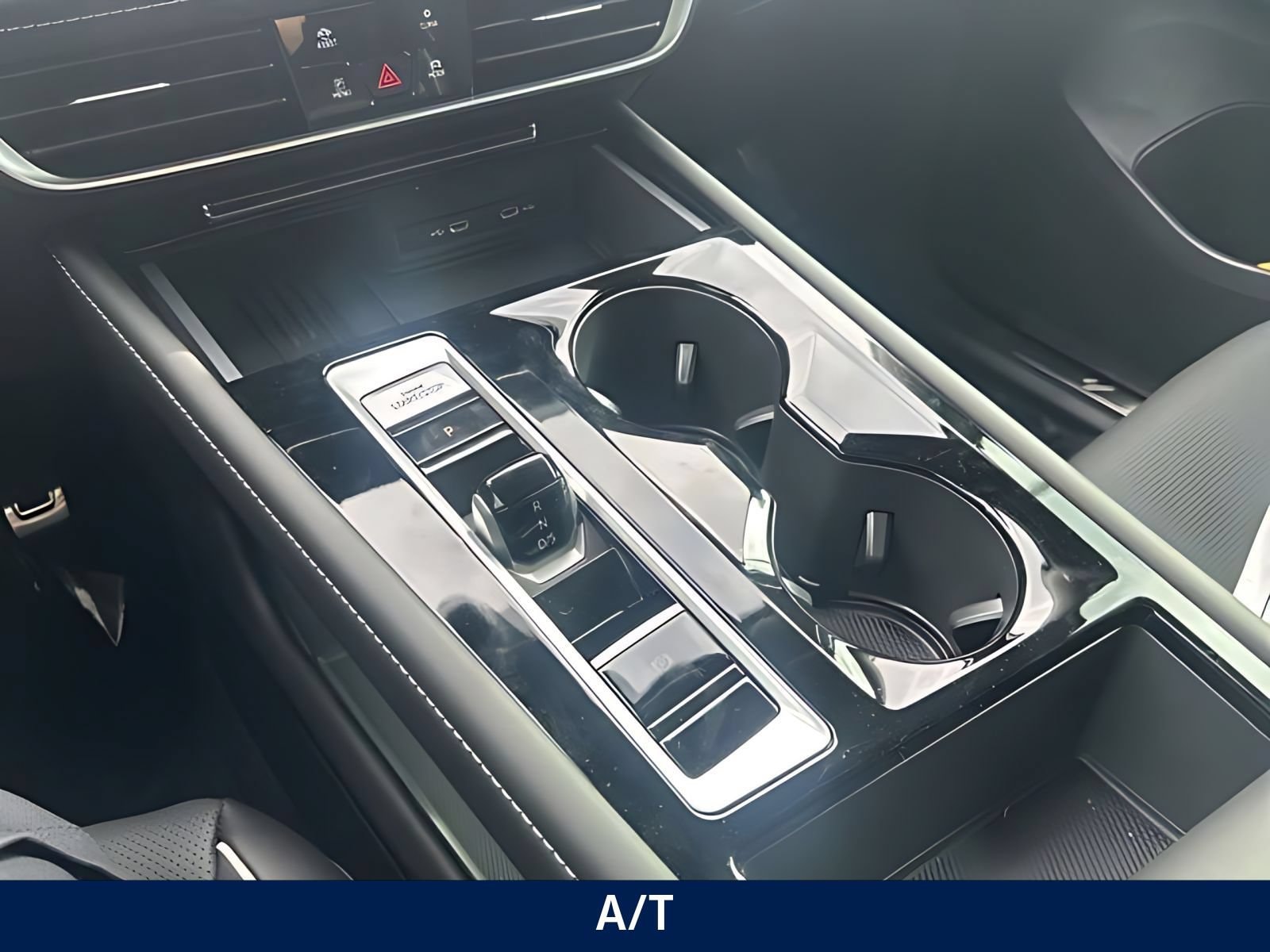 2026 Volkswagen Atlas SEL Premium R-Line - Photo 25