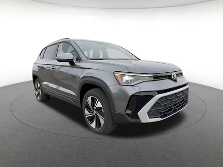 2025 Volkswagen Taos SE Sport Utility