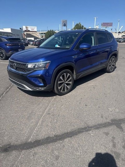 2022 Volkswagen Taos SE SE 4MOTION