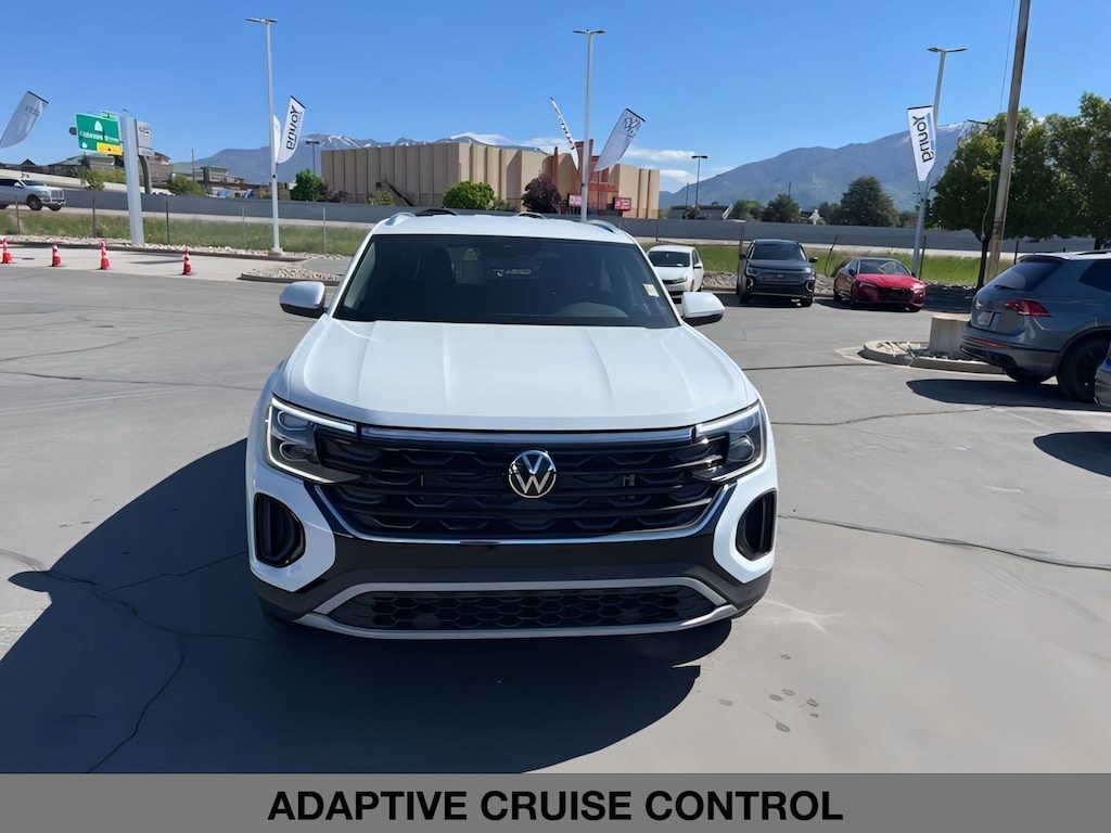 New 2025 Volkswagen Atlas Cross Sport 2.0T SE w/Technology Sport Utility