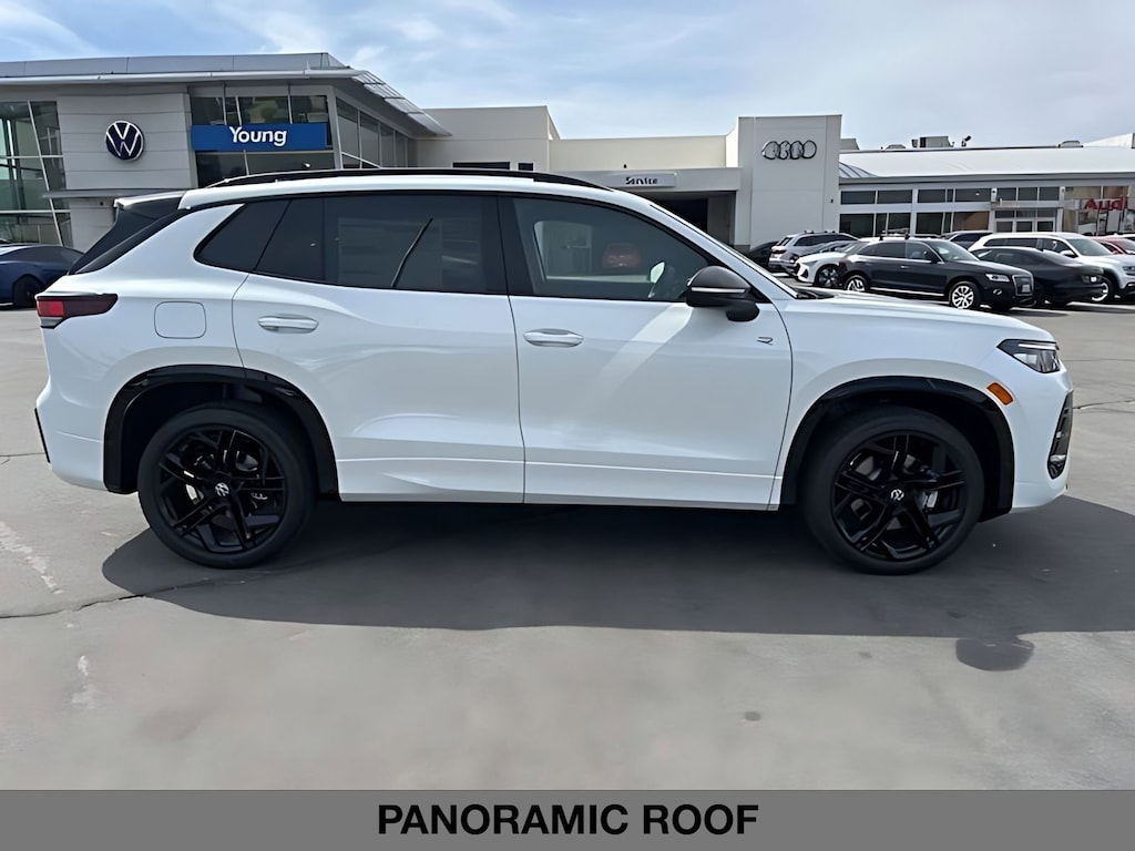 New 2026 Volkswagen Tiguan SE R-Line Black Sport Utility