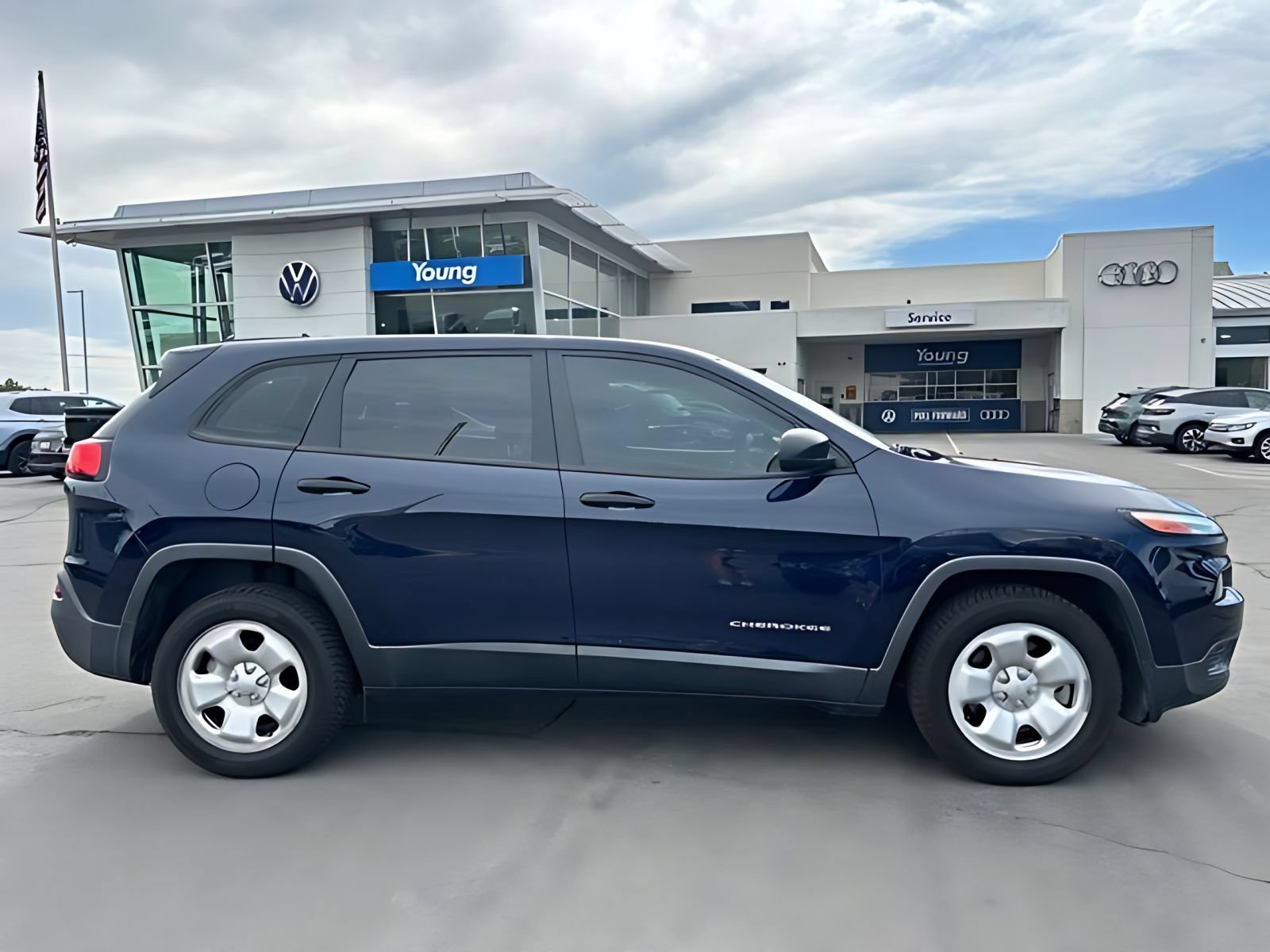 Used 2015 Jeep Cherokee Sport with VIN 1C4PJLAB7FW760784 for sale in Layton, UT