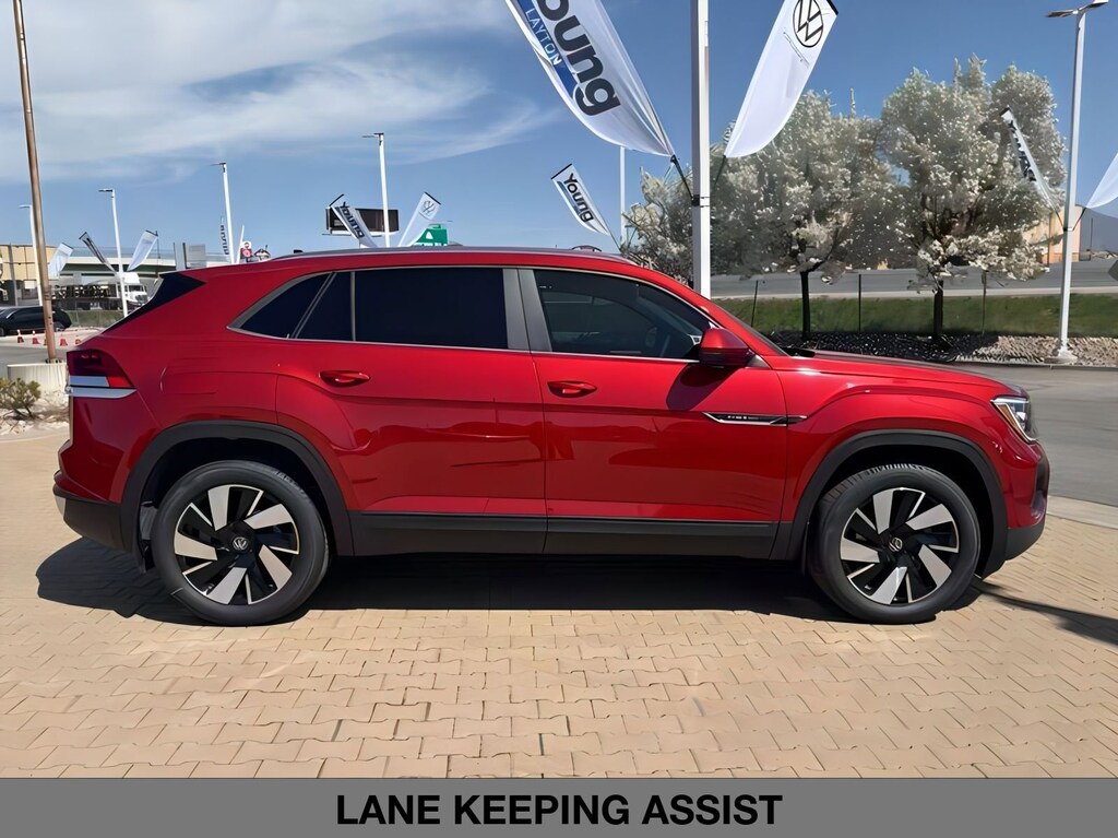 New 2025 Volkswagen Atlas Cross Sport 2.0T SE w/Technology Sport Utility