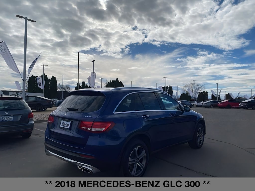 2018 Mercedes Benz GLC 300 4MATIC photo 4