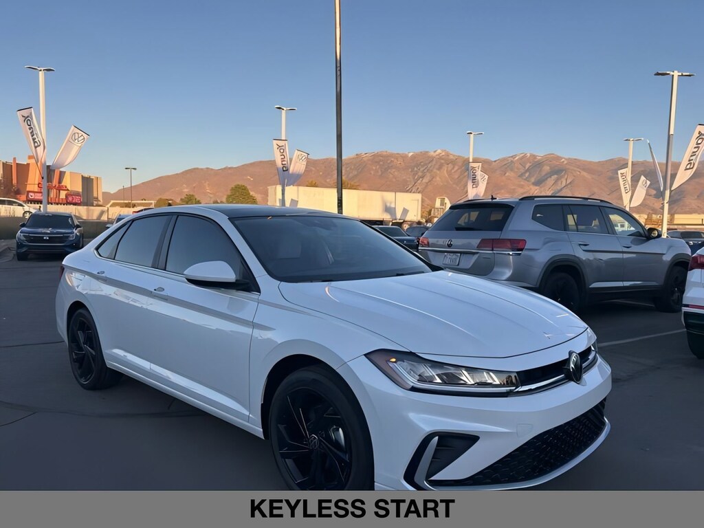 New 2026 Volkswagen Jetta SE 4dr Car