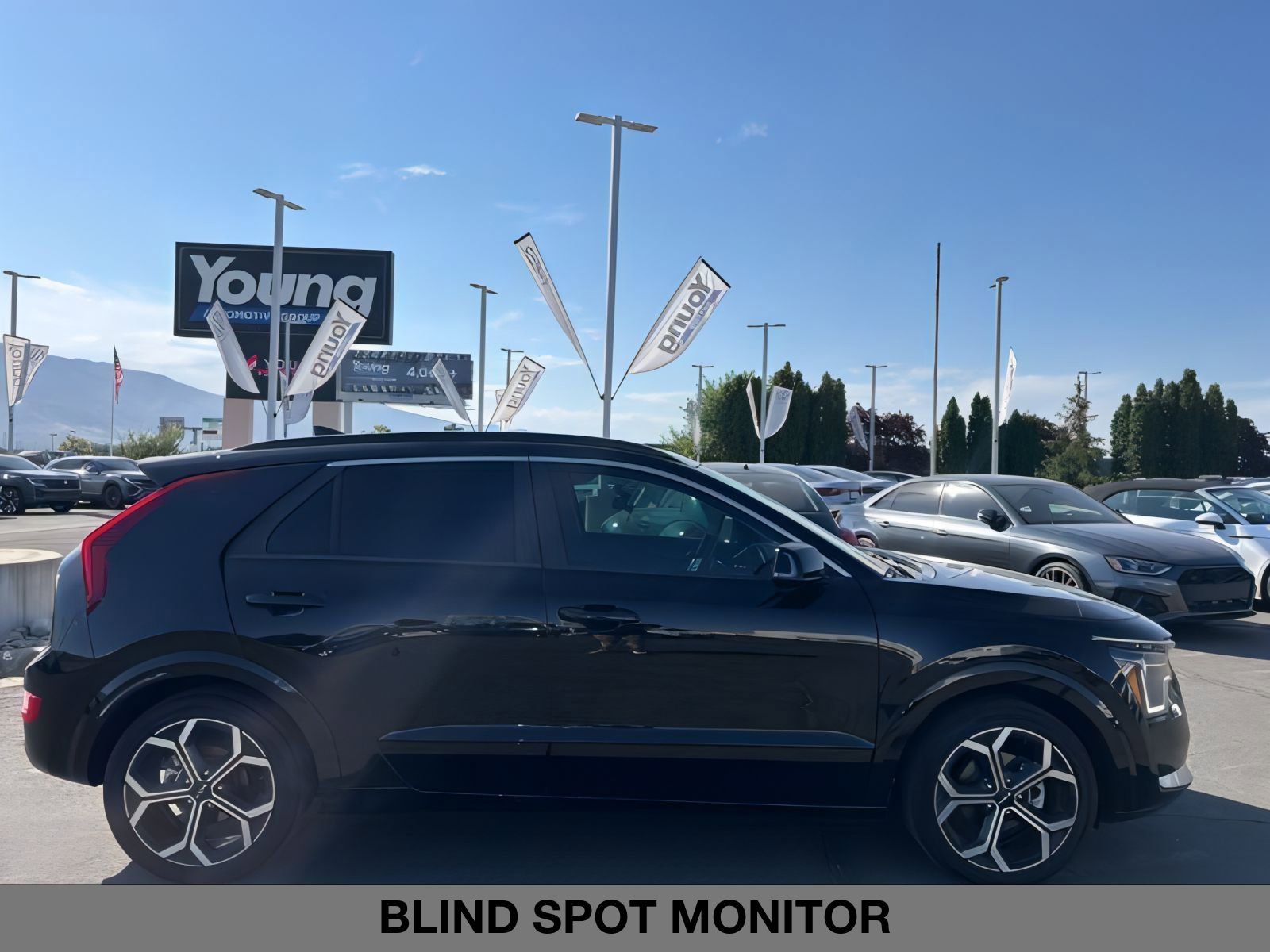 2024 Kia Niro EX Touring photo 3