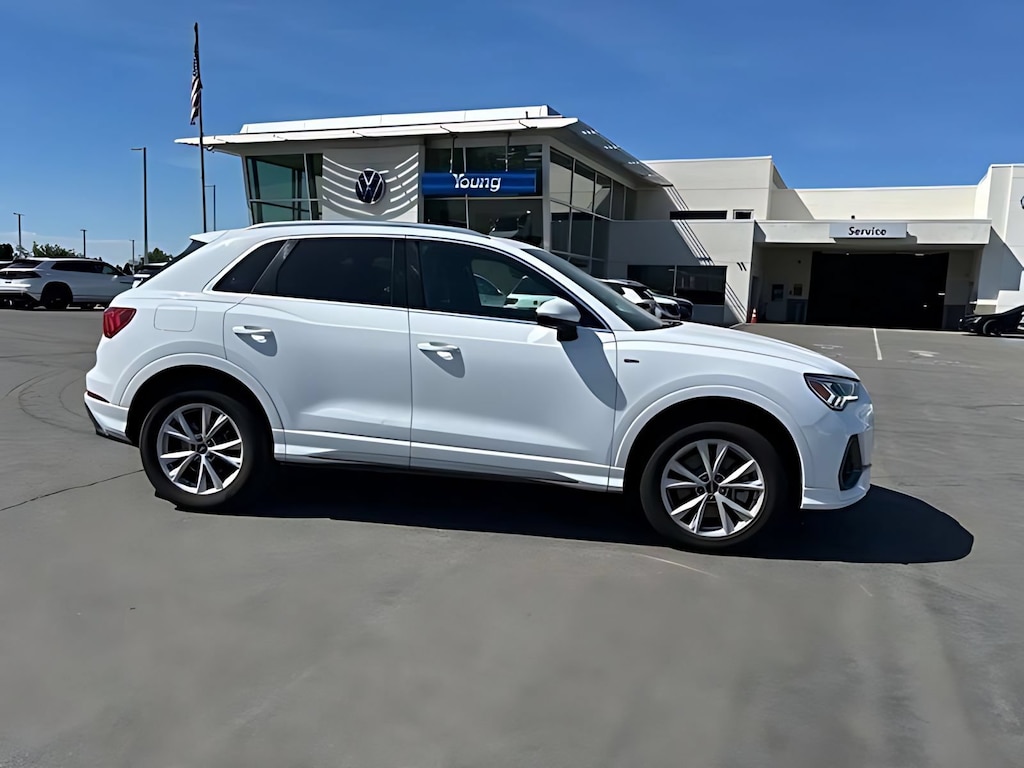 Used 2025 Audi Q3 S line Premium S line Premium 45 TFSI quattro