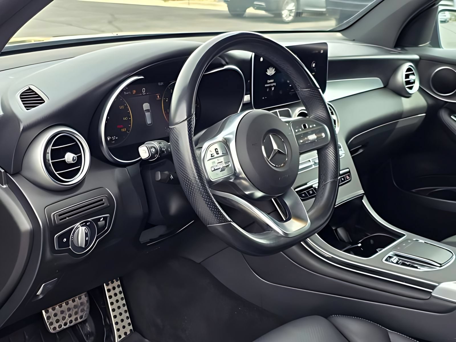 2022 Mercedes-Benz GLC GLC300 - Photo 14