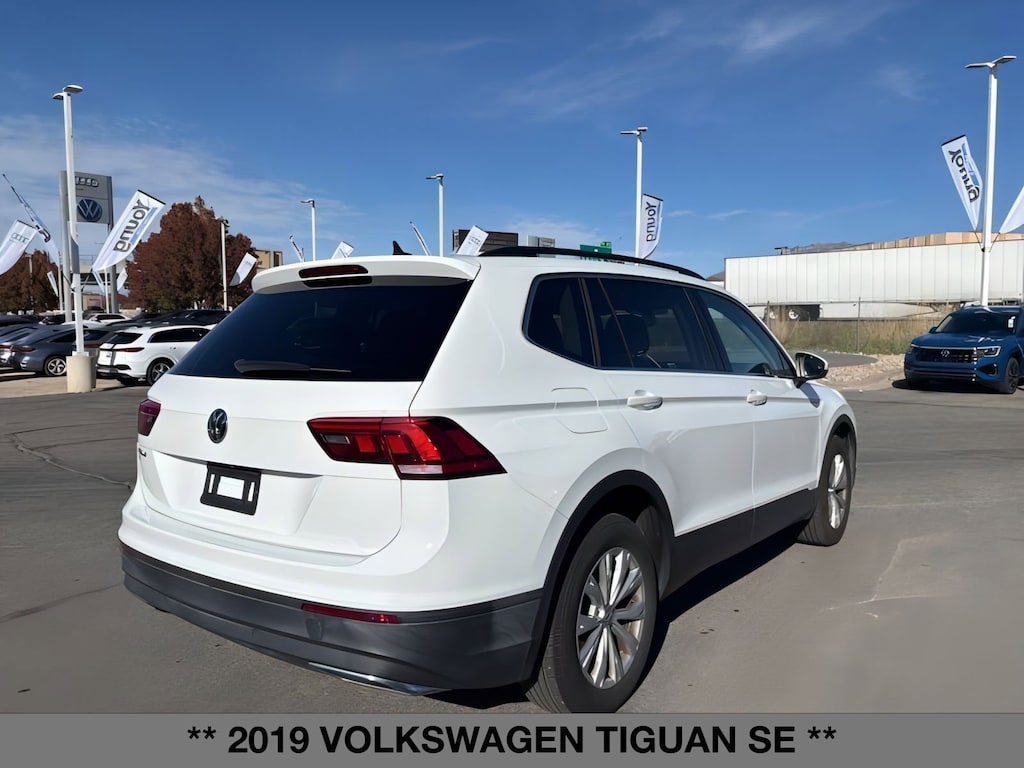 2019 Volkswagen Tiguan SE photo 4