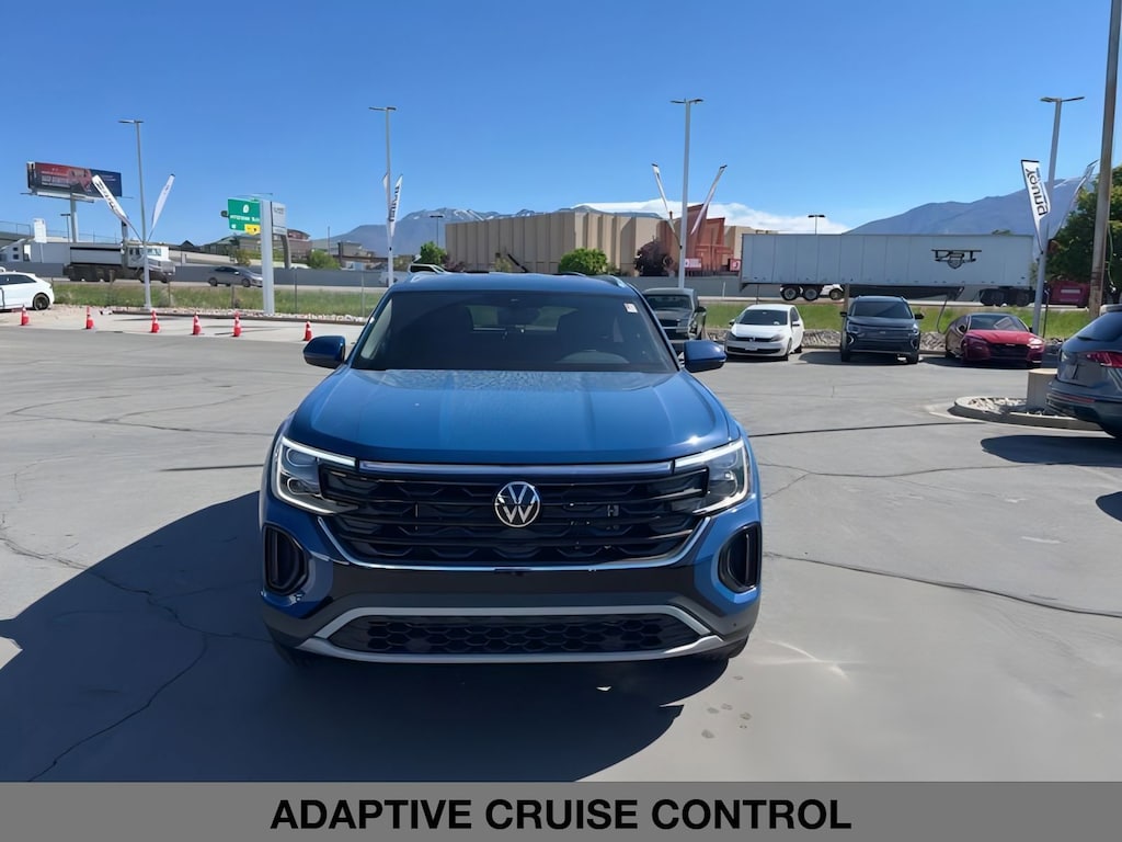 New 2025 Volkswagen Atlas Cross Sport 2.0T SE w/Technology Sport Utility